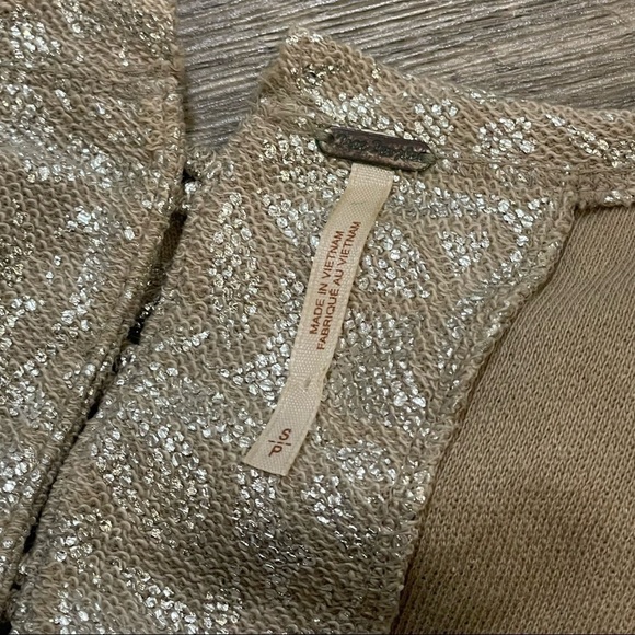 Free People Metallic Floral Print Cropped Tank Top Silver Size Small Boho. - Picture 8 of 9